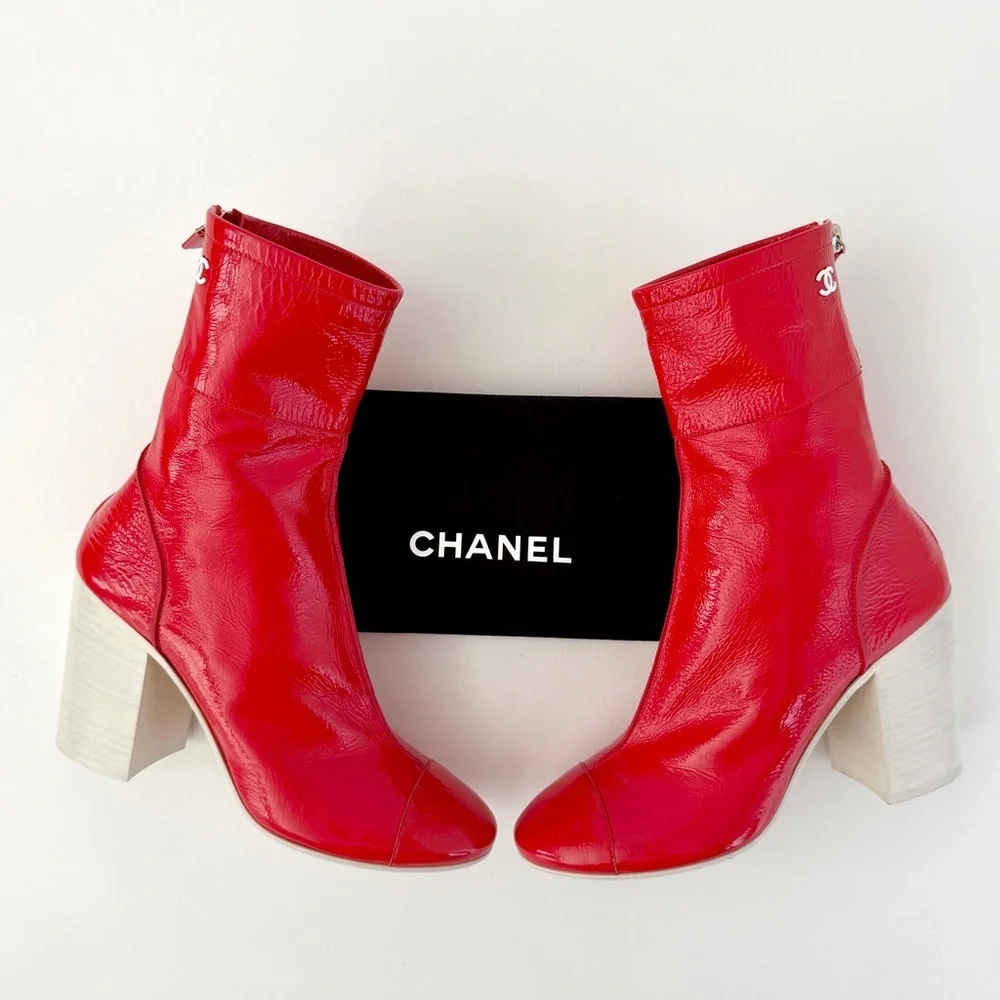 CHANEL | Red Patent Leather CC Logo Block Heel Ankle Boots EU 37.5
